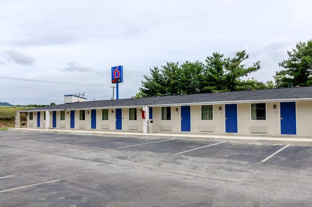 Motel 6 Troutville, Va 외부 사진
