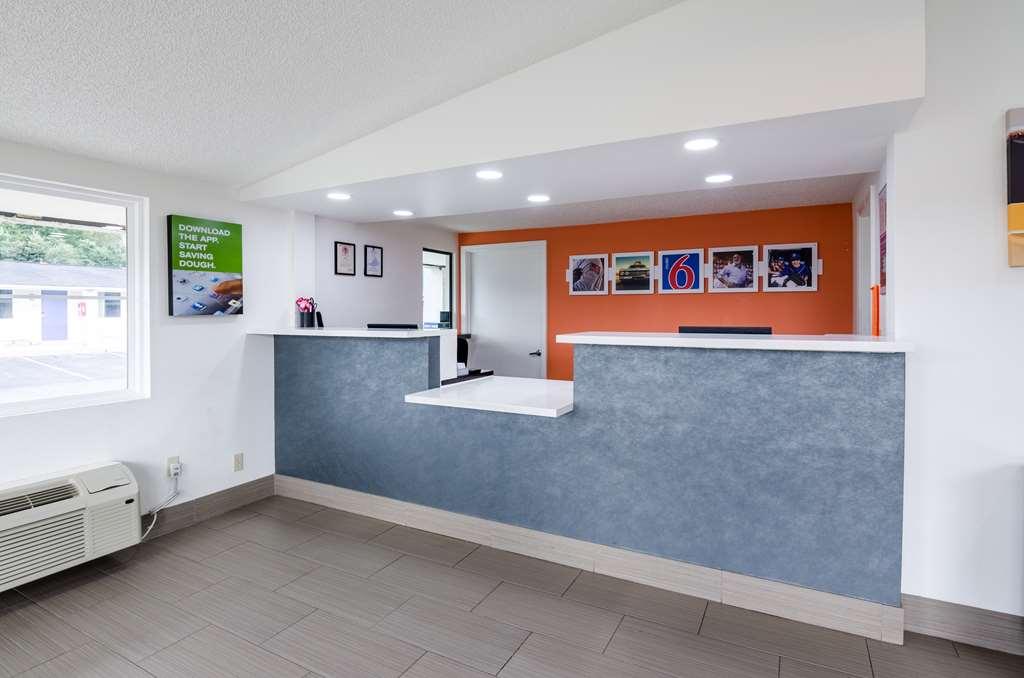 Motel 6 Troutville, Va 내부 사진